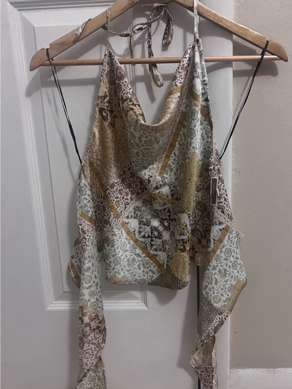 Silk-Feel Printed Halter Top in Cream and Gold